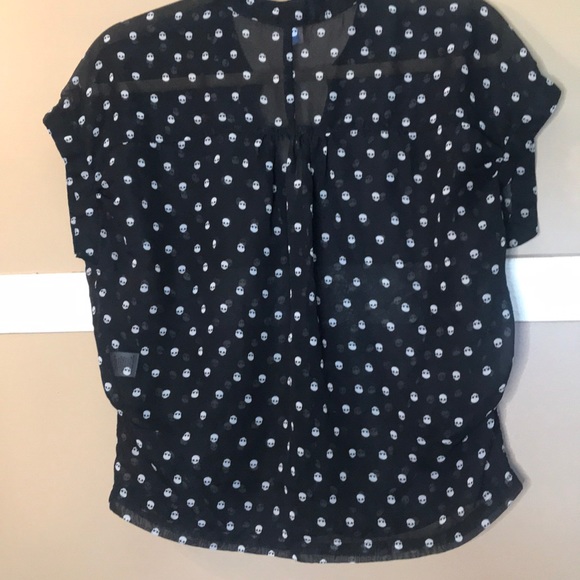 4/$25 Rebellious One Sheer Skull Black White Top - Picture 7 of 8